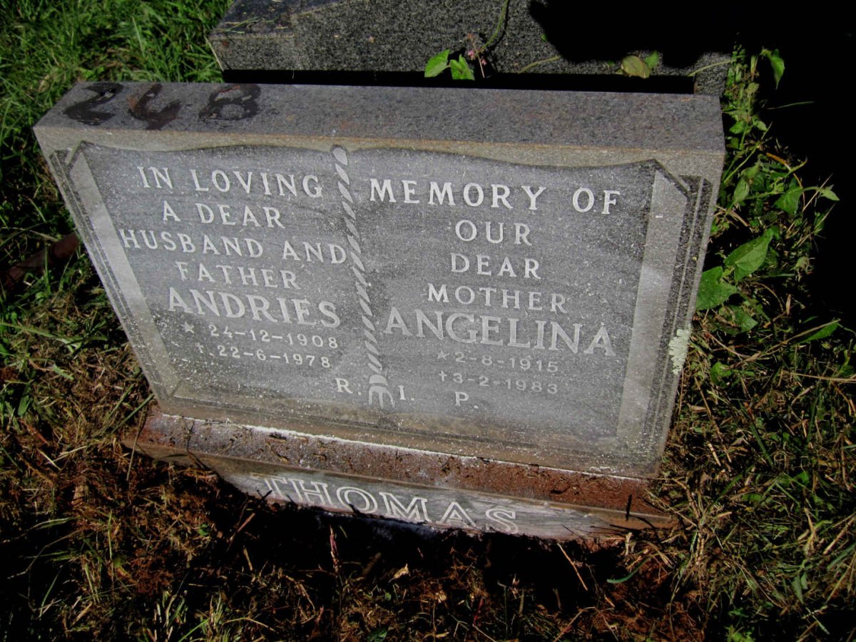 THOMAS Andries 1908-1978 &amp; Angelina 1915-1983
