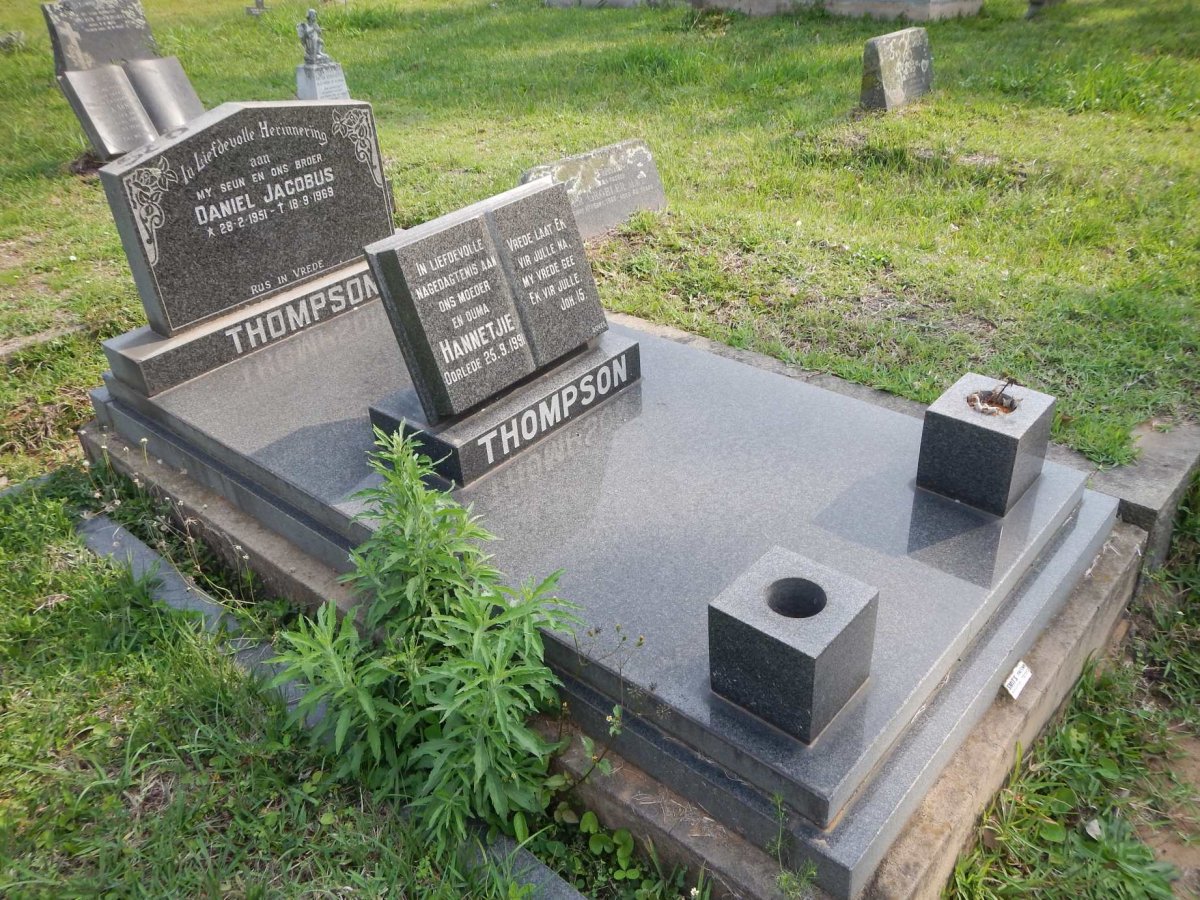 THOMPSON Hannetjie -1991 :: THOMPSON Daniel Jacobus 1951-1969 