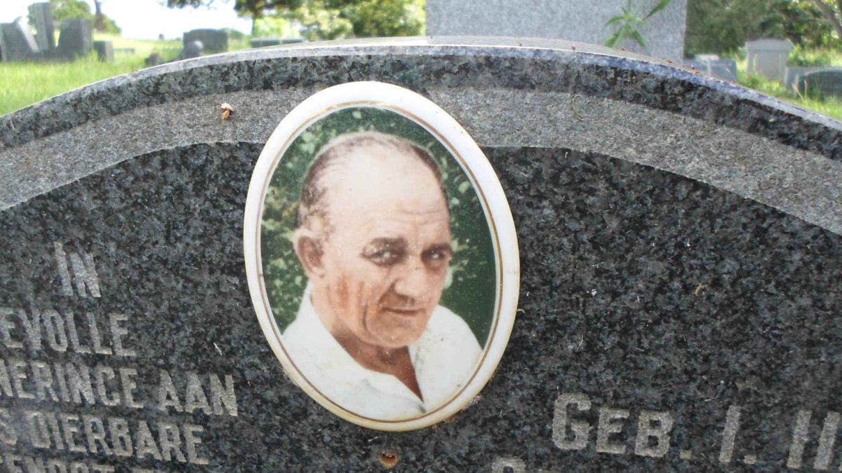 VILJOEN Francois Nicolas 1940-1992
