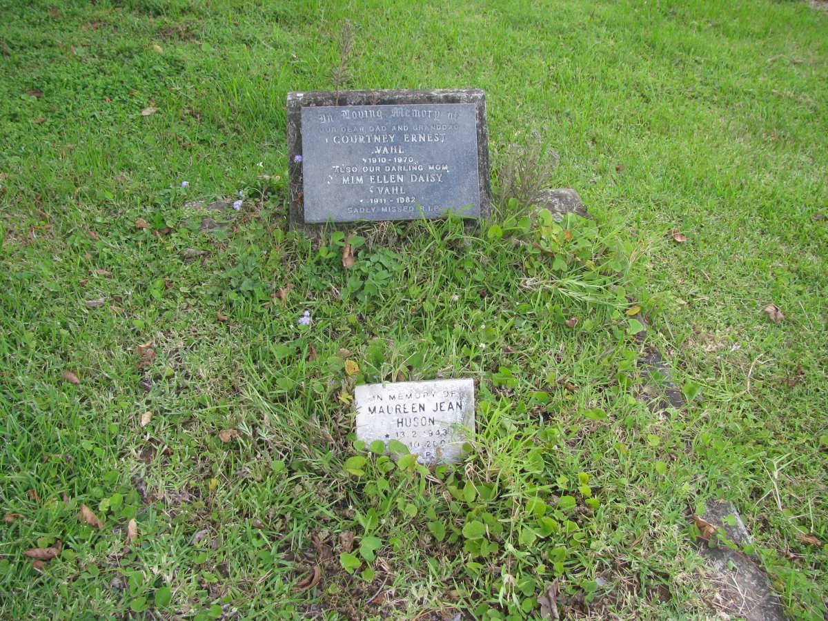 WAHL Courtney Ernest 1910-1970 &amp; Mim Ellen Daisy 1911-1982 :: HUSON Maureen Jean 1943-200?