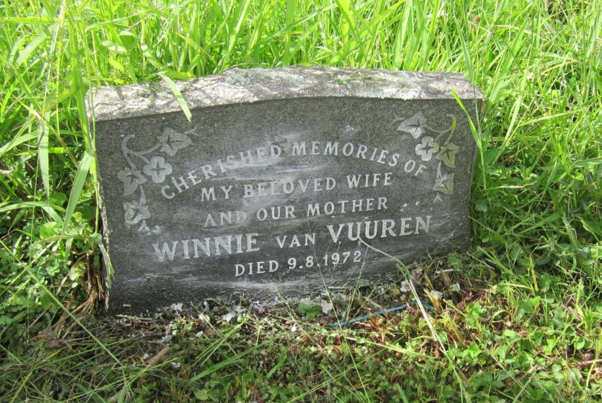 VUUREN Winnie, van -1972