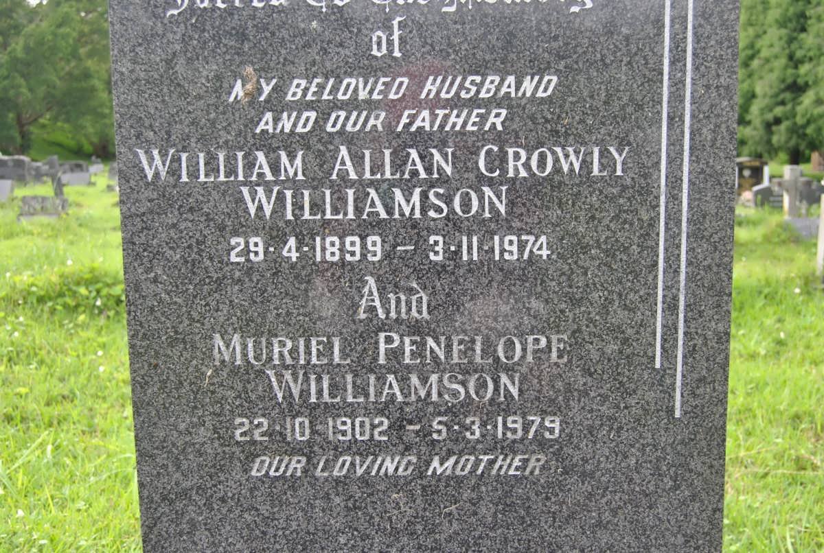 WILLIAMSON William Allan Crowly 1899-1974 &amp; Muriel Penelope 1902-1979