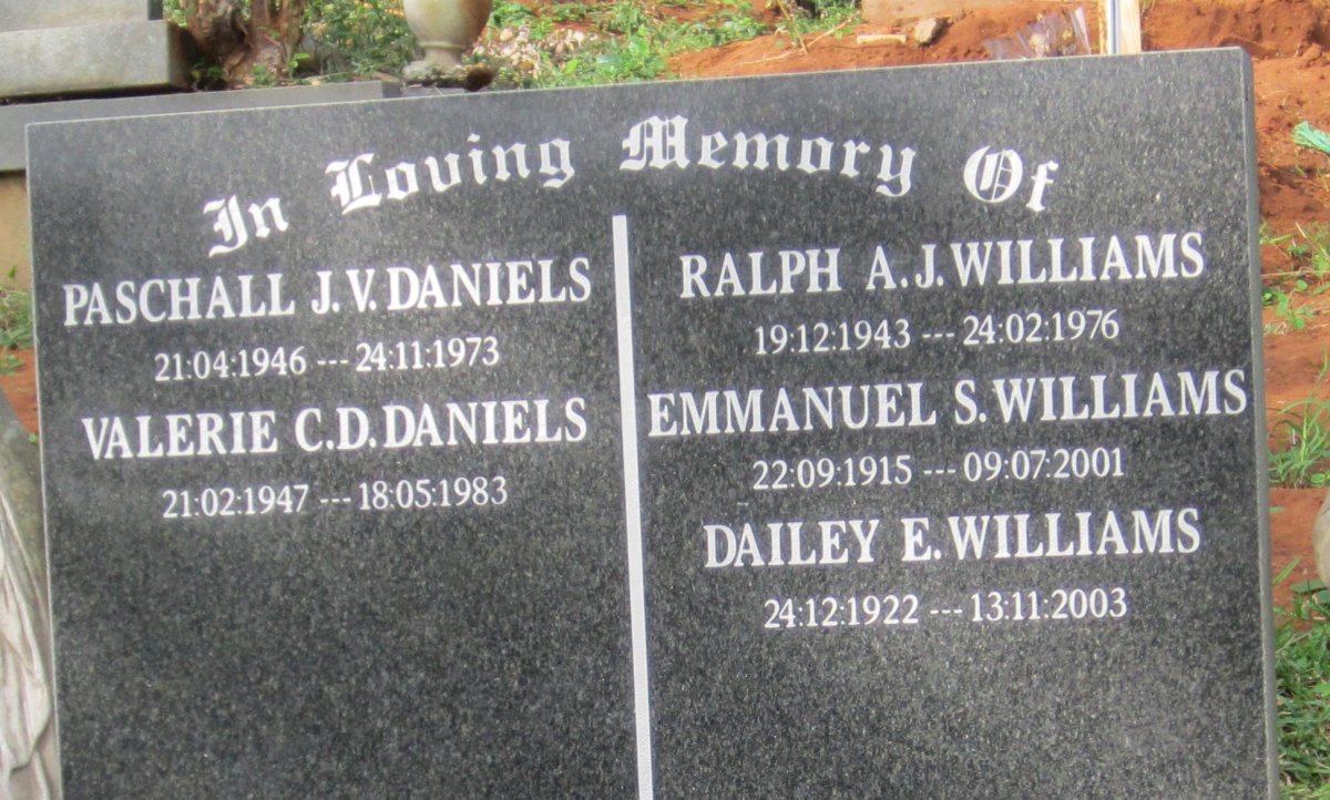 WILLIAMS Emmanuel S. 1915-2001 :: DANIELS Paschall J.V. 1946-1973 :: DANIELS Valerie C.D. 1947-1983