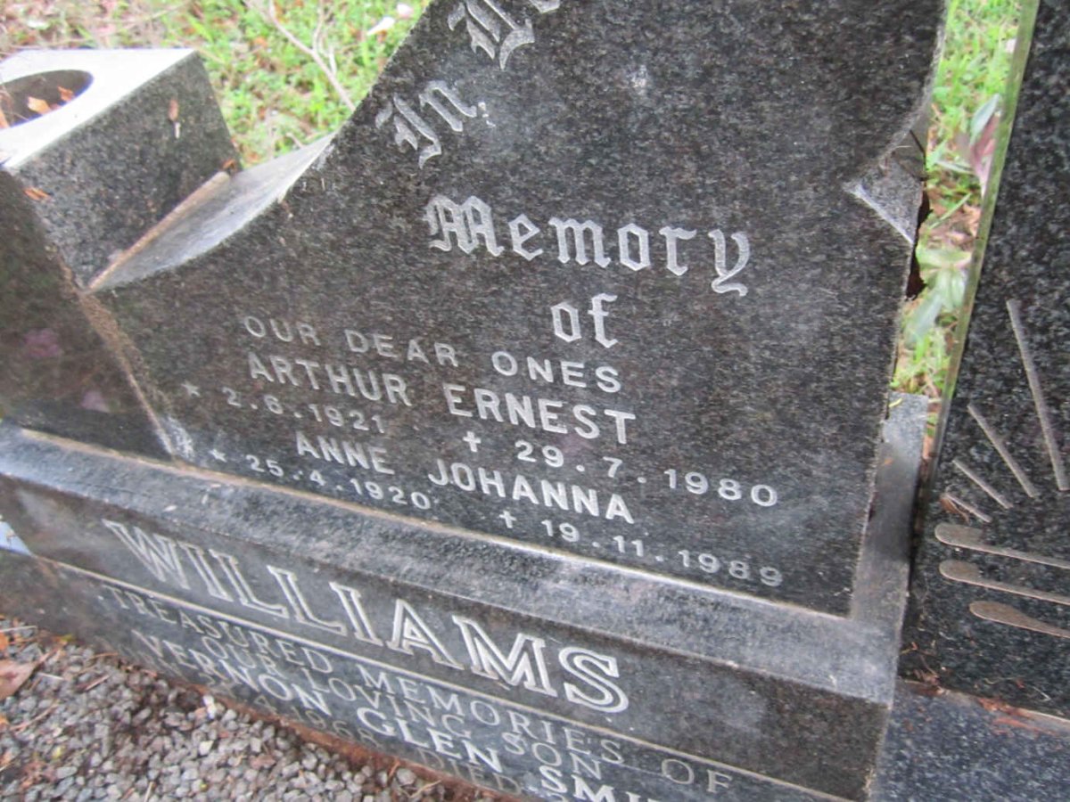 WILLIAMS Arthur Ernest 1921-1980 &amp; Anne Johanna 1920-1989
