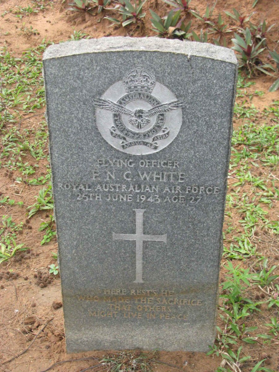WHITE F.N.C. -1943