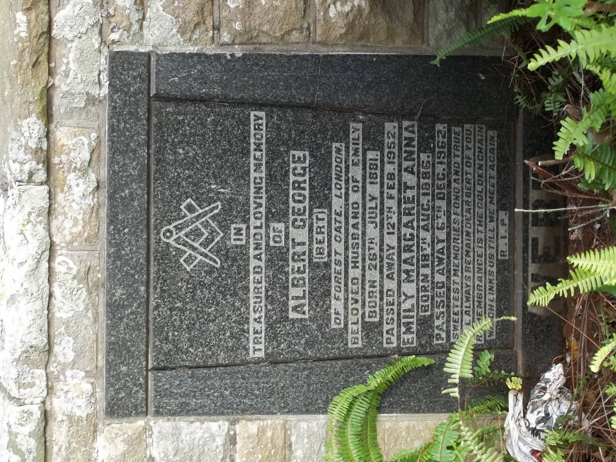 WEBB Albert George 1881-1952 &amp; Emily Margaret Anna 1886-1962