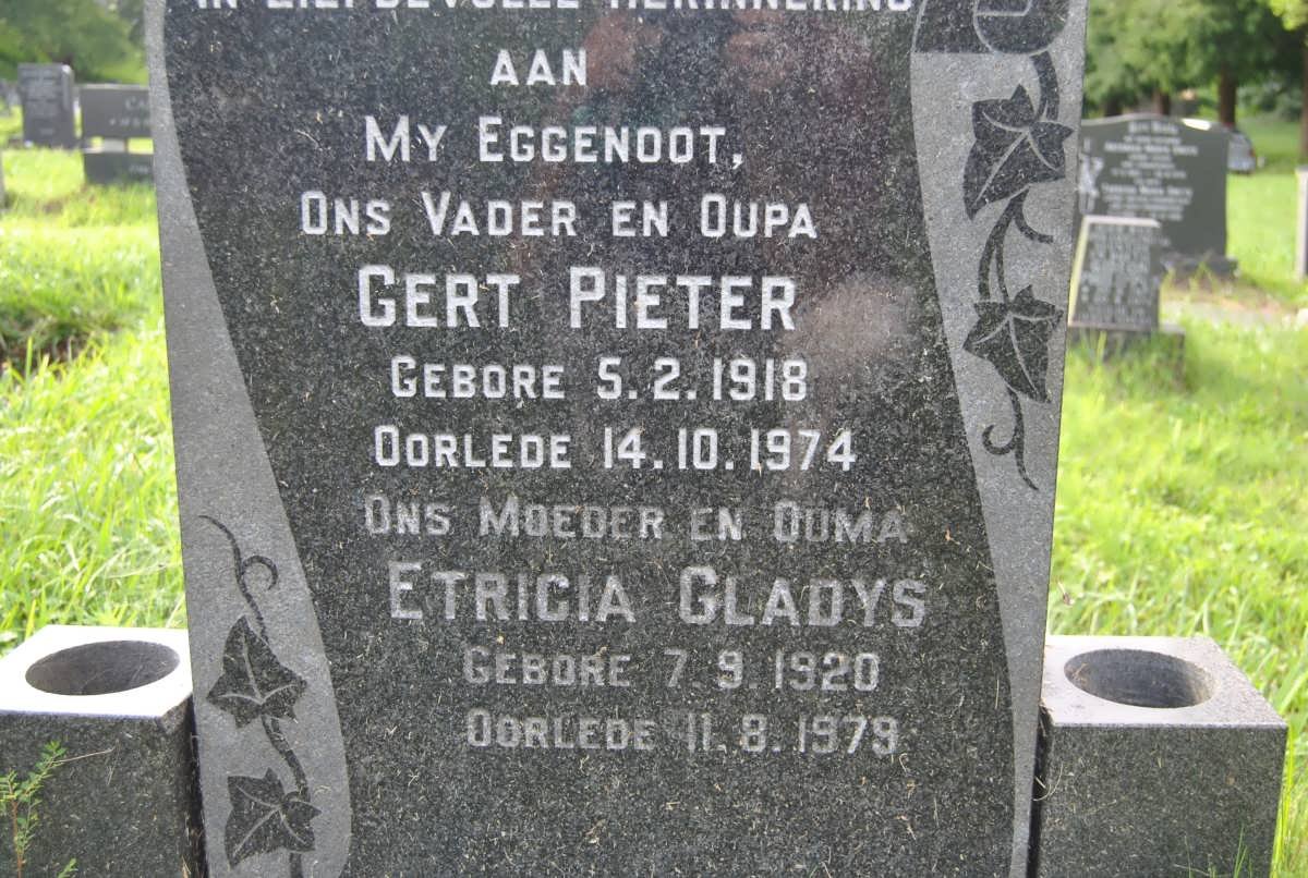 WESTHUIZEN Gert Pieter, van der 1918-1974 &amp; Etricia Gladys 1920-1979