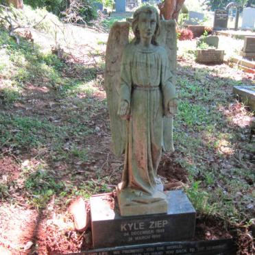 ZIEP Kyle 1998-1999 