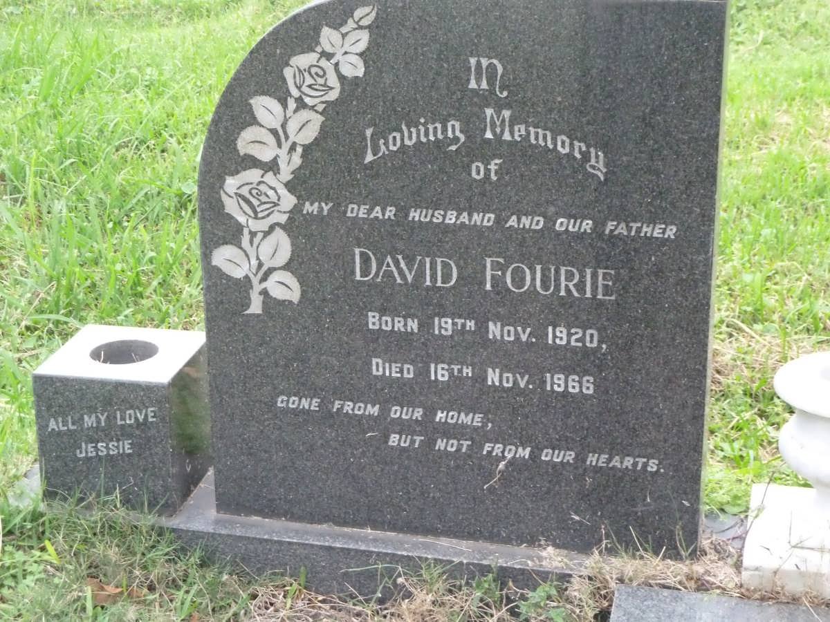 FOURIE David 1920-1966 &amp; Jessie 1925-1992 :: Van Der WALT Cynthia 1947-1995