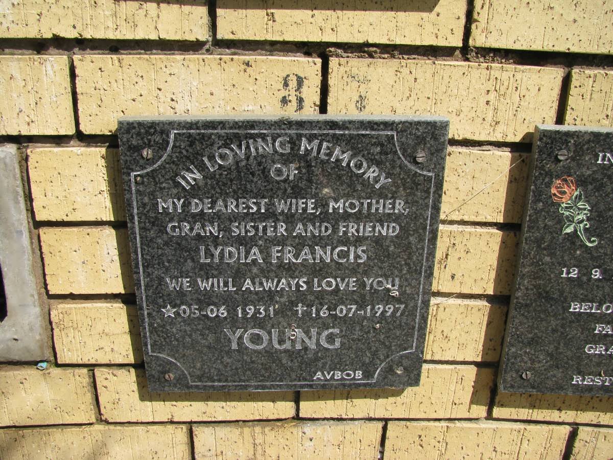 YOUNG Lydia Francis 1931-1997