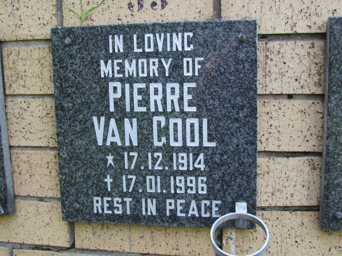 COOL Pierre, van 1914-1996