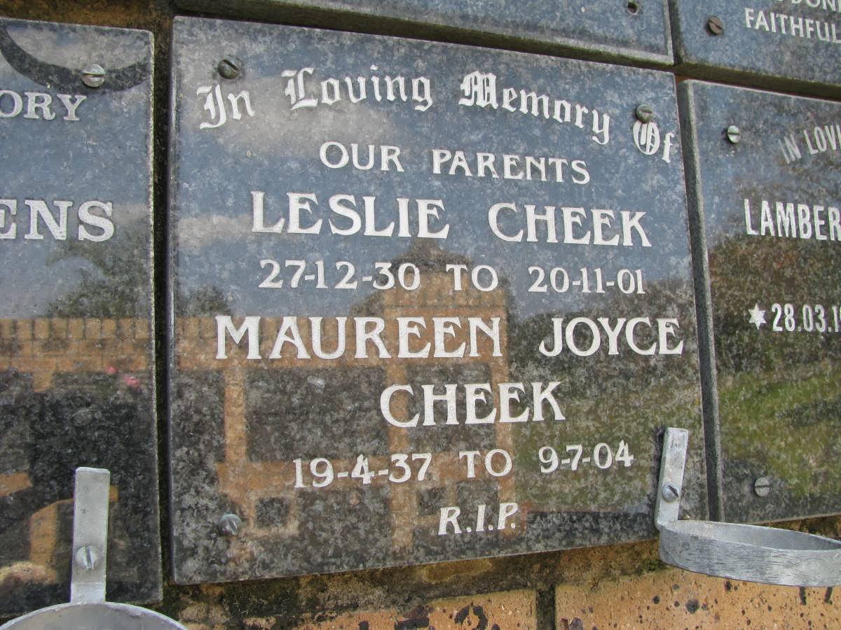 CHEEK Leslie 1930-2001 &amp; Maureen Joyce 1937-2004