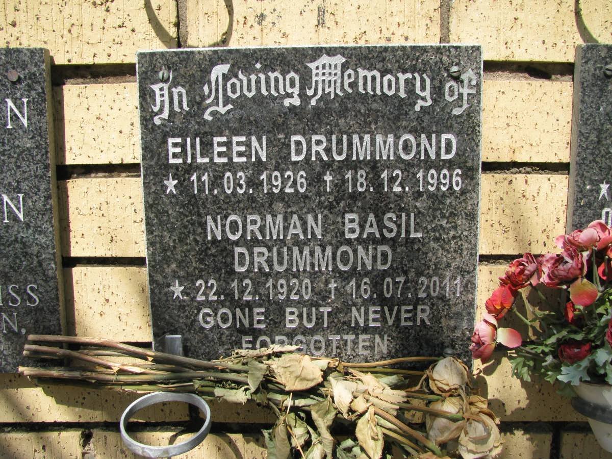 DRUMMOND Norman Basil 1920-2011 &amp; Eileen 1926-1996