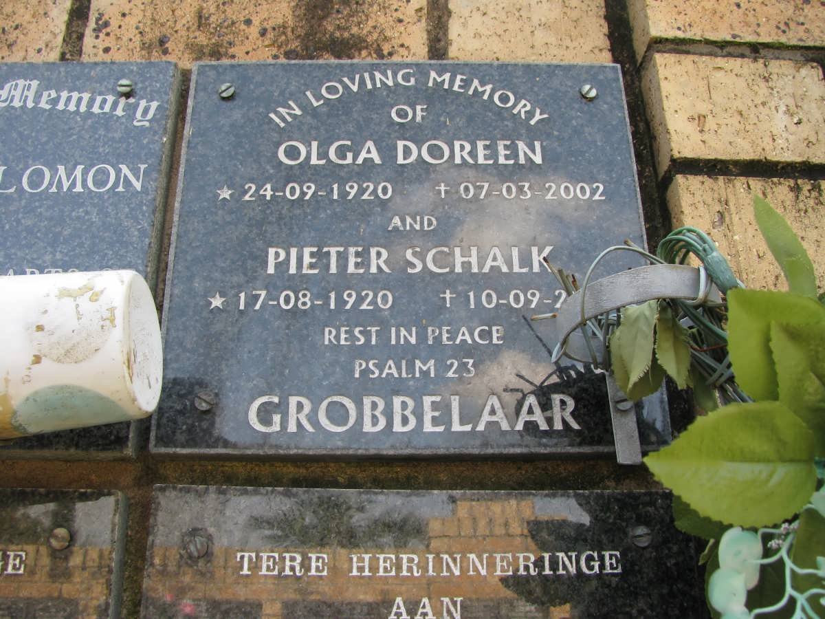 GROBBELAAR Pieter Schalk 1920-2??? &amp; Olga Doreen 1920-2002