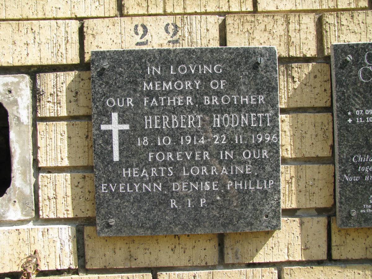 HODNETT Herbert 1914-1996