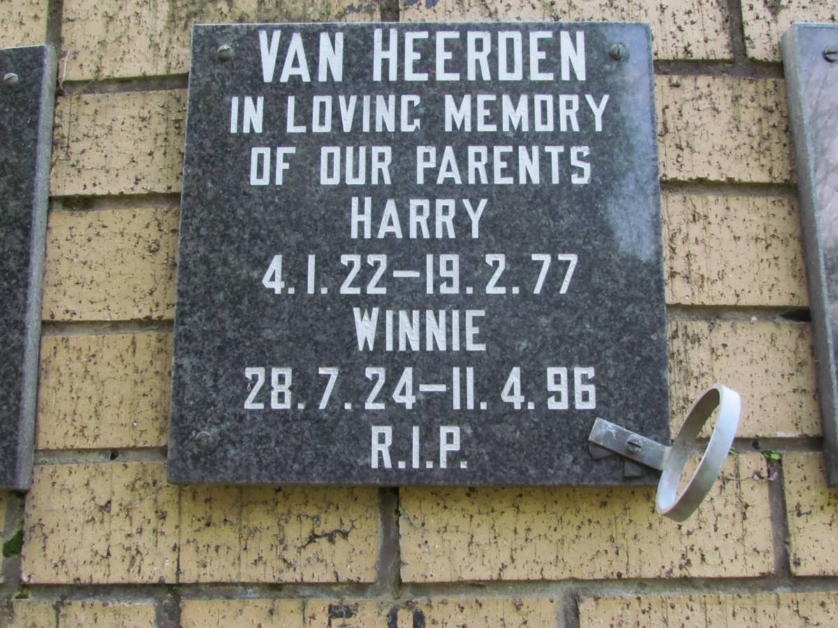 HEERDEN Harry, van 1922-1977 &amp; Winnie 1924-1996