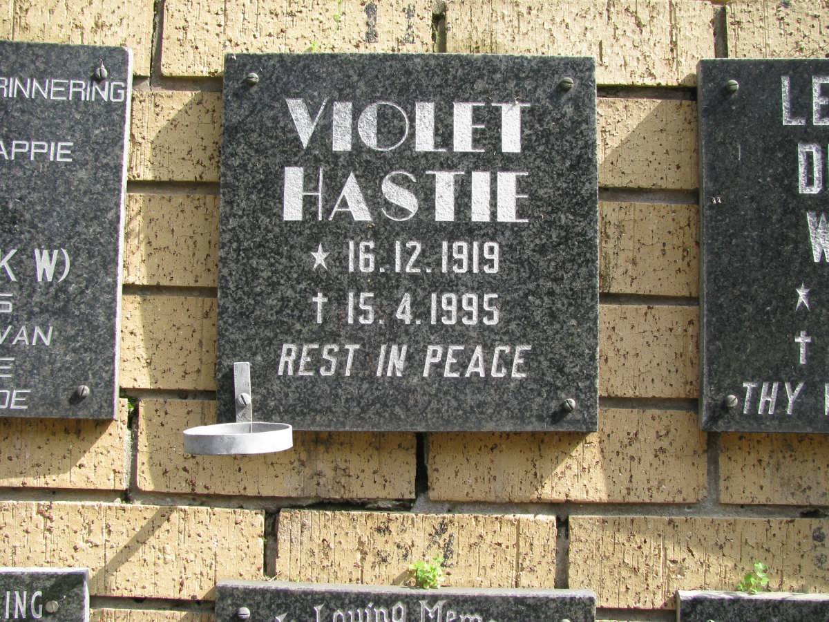 HASTIE Violet 1919-1995