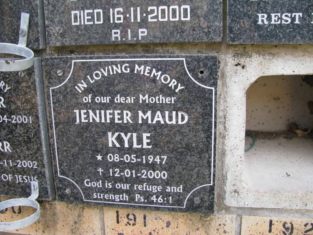 KYLE Jenifer Maud 1947-2000