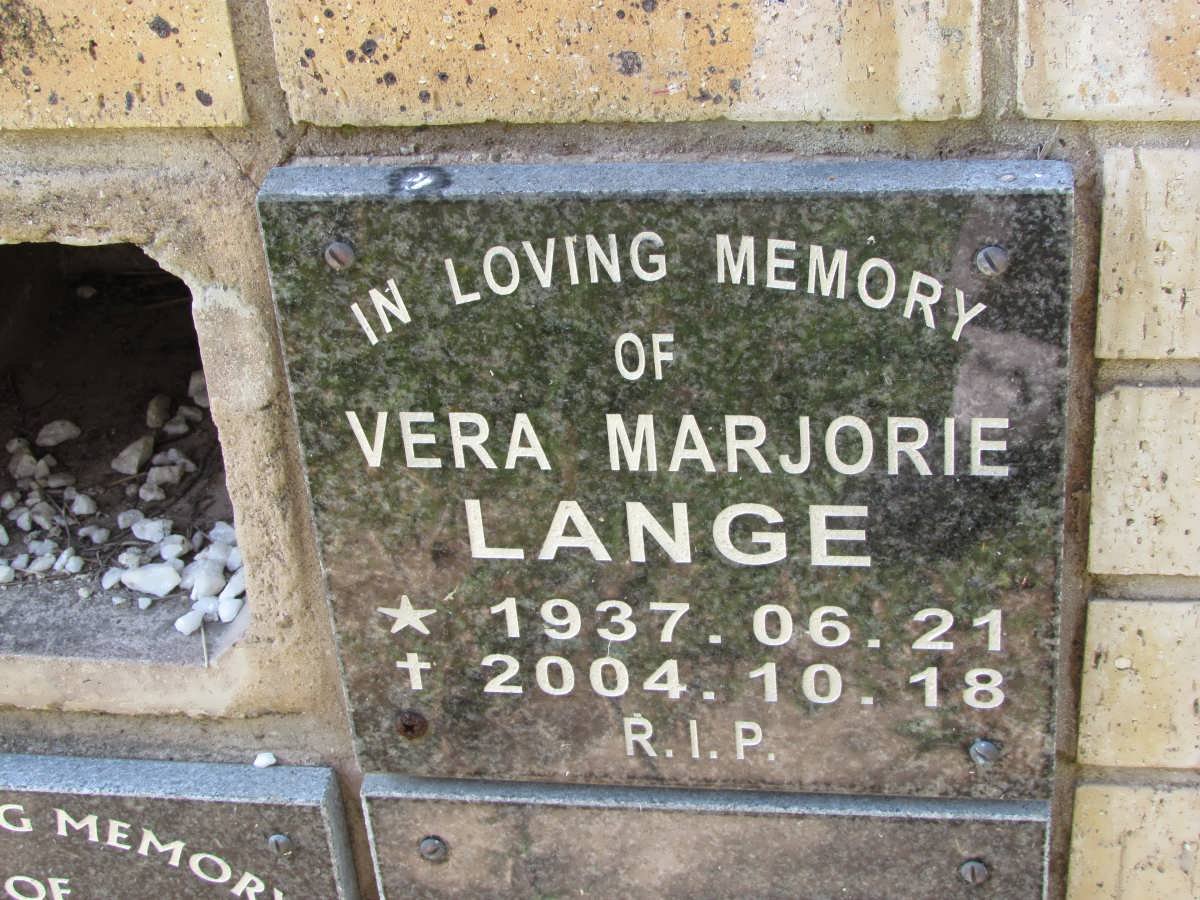LANGE Vera Marjorie 1937-2004