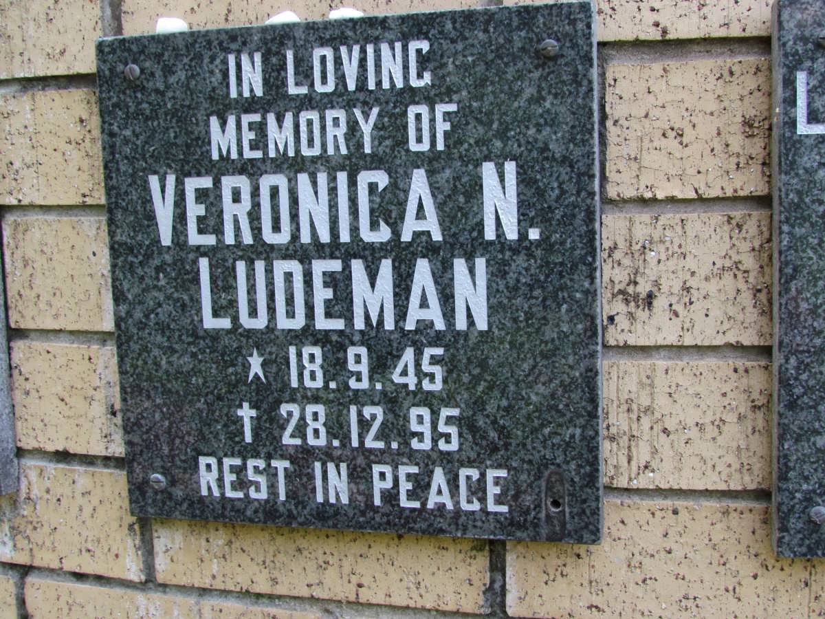 LUDEMAN Veronica N. 1945-1995