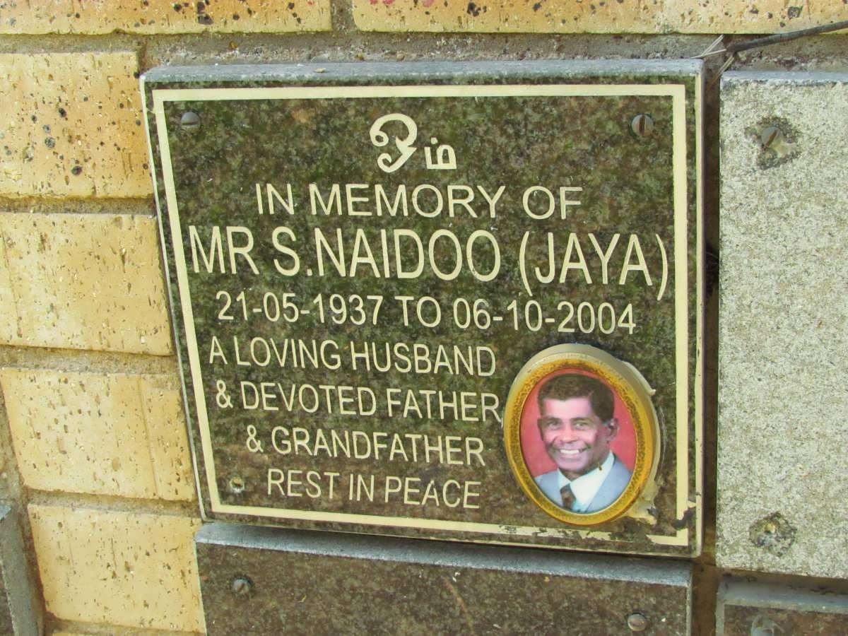 NAIDOO S. 1937-2004