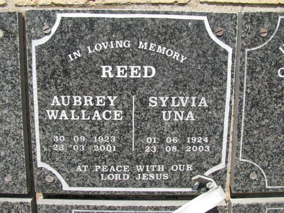 REED Aubrey Wallace 1923-2001 &amp; Sylvia Una 1924-2003
