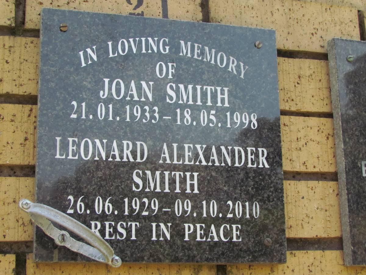 SMITH Leonard Alexander 1929-2010 &amp; Joan 1933-1998