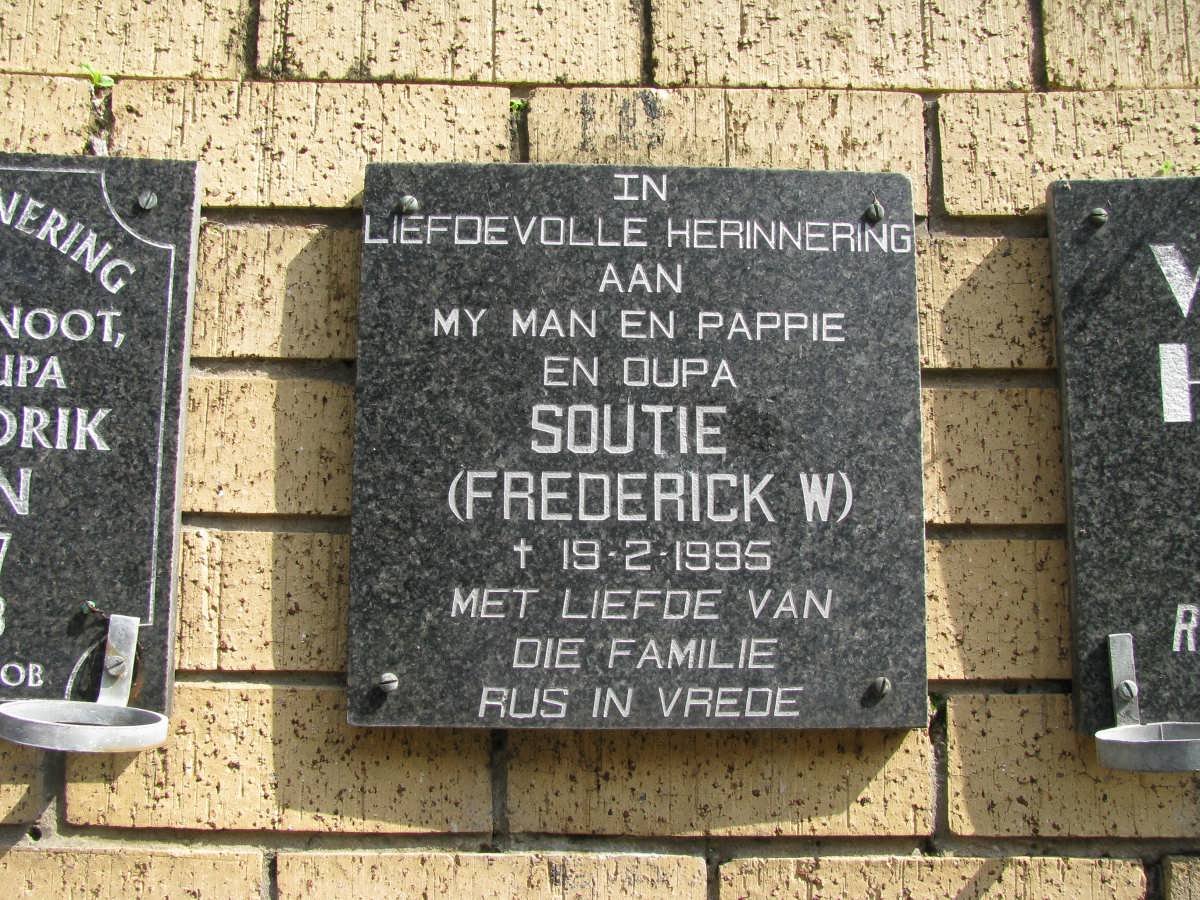 SOUTIE Frederick W. -1995