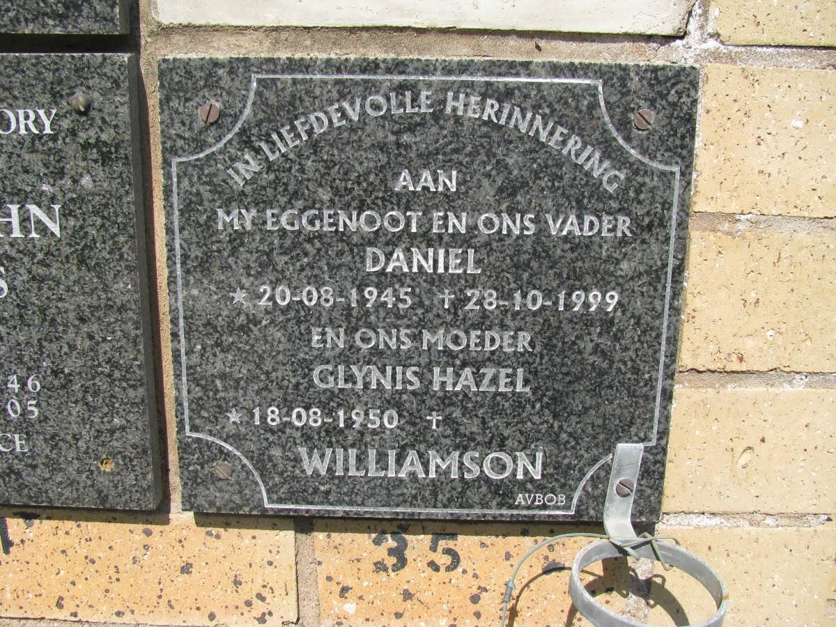 WILLIAMSON Daniel 1945-1999 &amp; Glynis Hazel 1950-