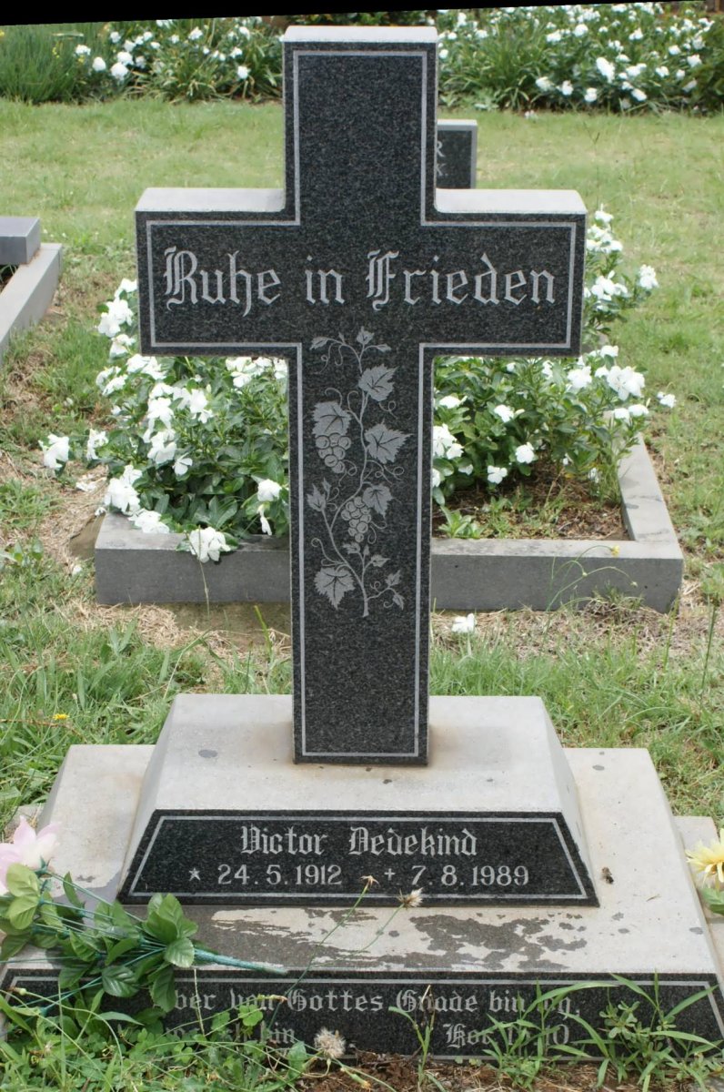 DEDEKIND Victor 1912-1989