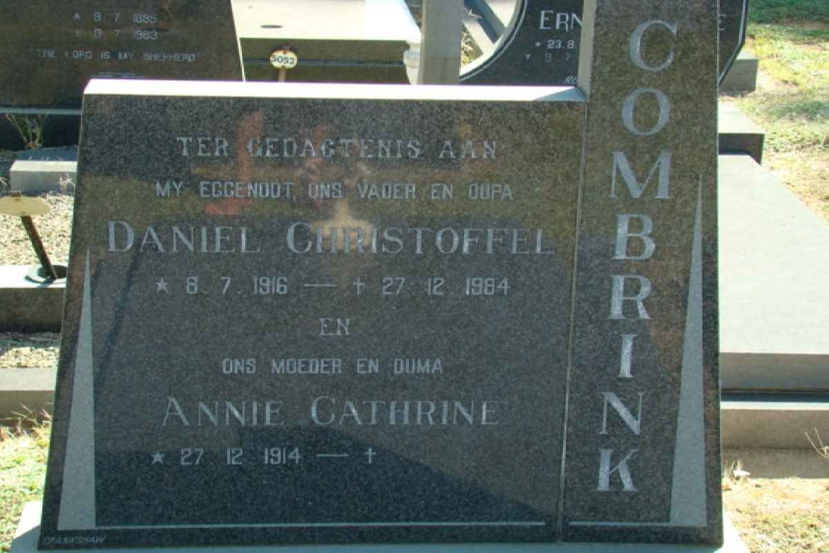 COMBRINK Daniel Christoffel 1916-1984 &amp; Annie Cathrine 1914-