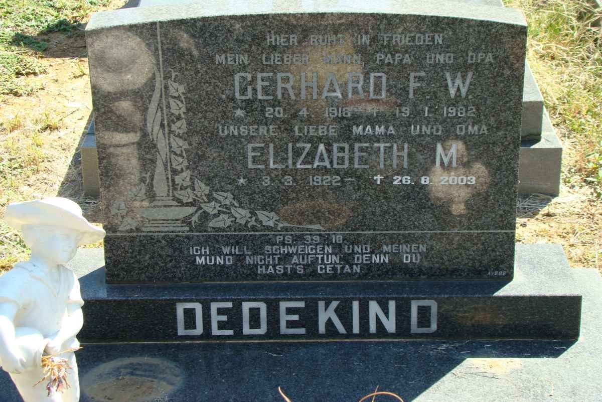 DEDEKIND Gerhard F.W. 1916-1982 &amp; Elizabeth M. 1922-2003