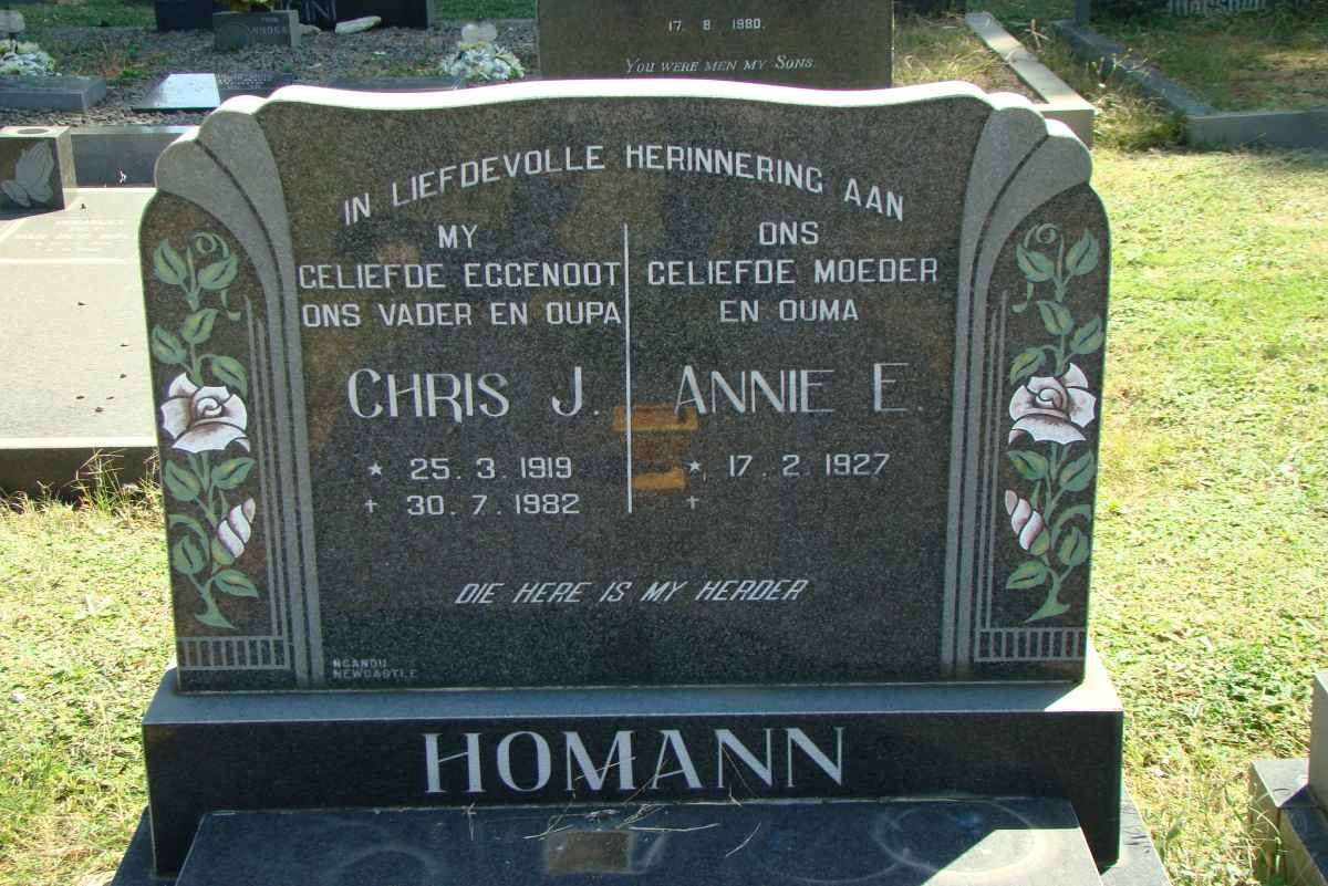 HOMANN Chris J. 1919-1982 &amp; Annie E. 1927-