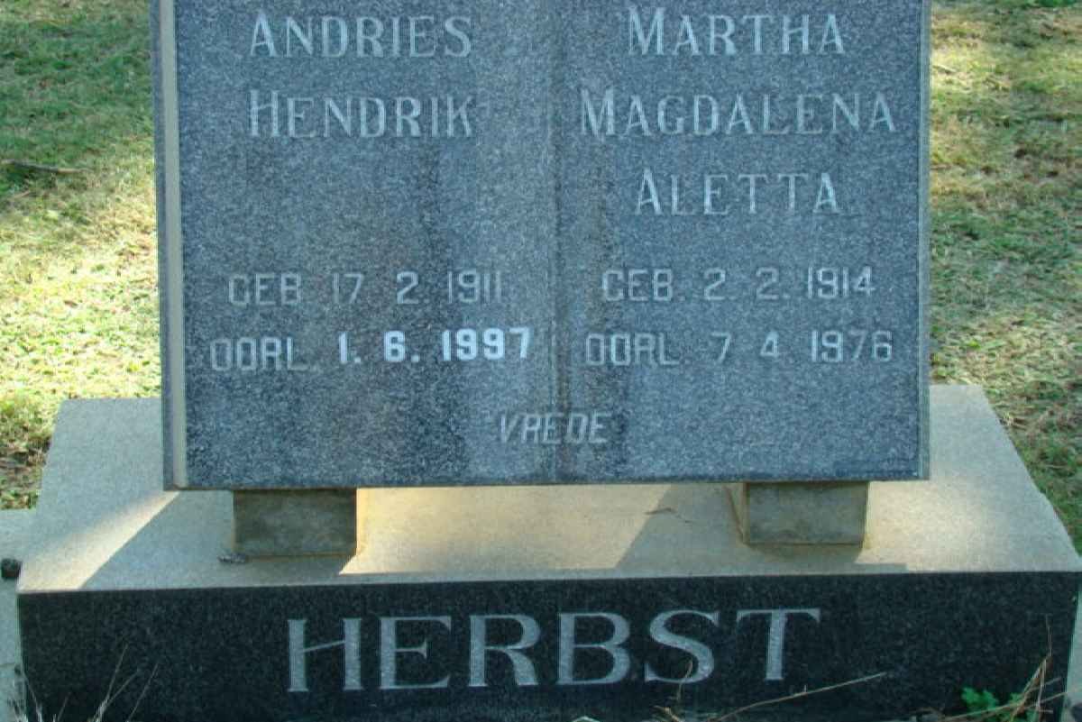HERBST Andries Hendrik 1911-1997 &amp; Martha Magdalena Aletta 1914-1976