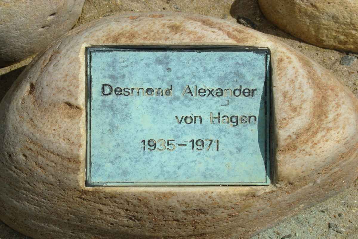 HAGAN Desmond Alexander, von 1935-1971