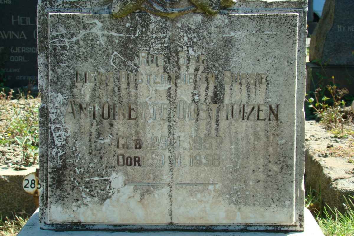 OOSTHUIZEN Antoinette 1957-1958