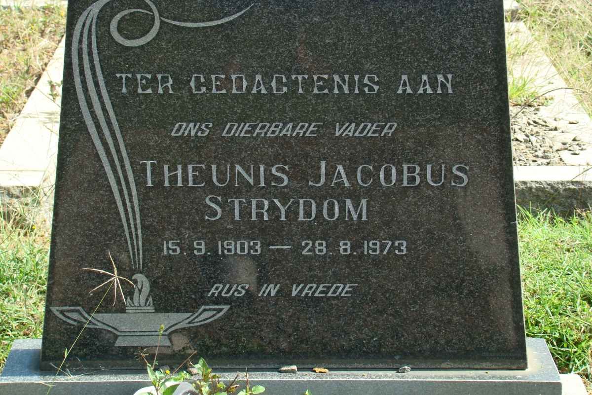 STRYDOM Theunis Jacobus 1903-1973