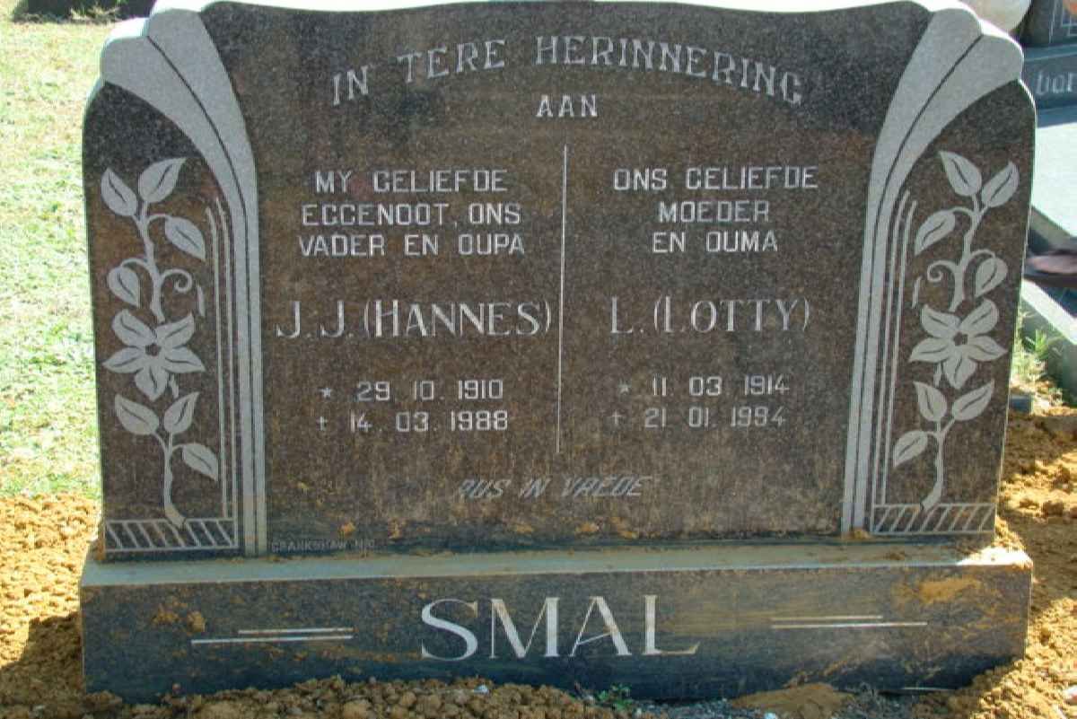 SMAL J.J. 1910-1988 &amp; L. 1914-1994
