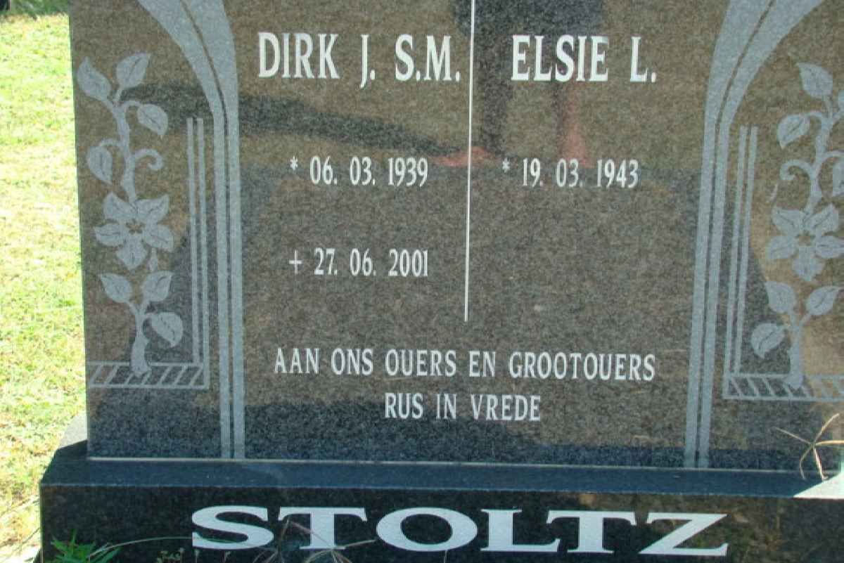 STOLTZ Dirk J.S.M. 1939-2001 &amp; Elsie L. 1943-