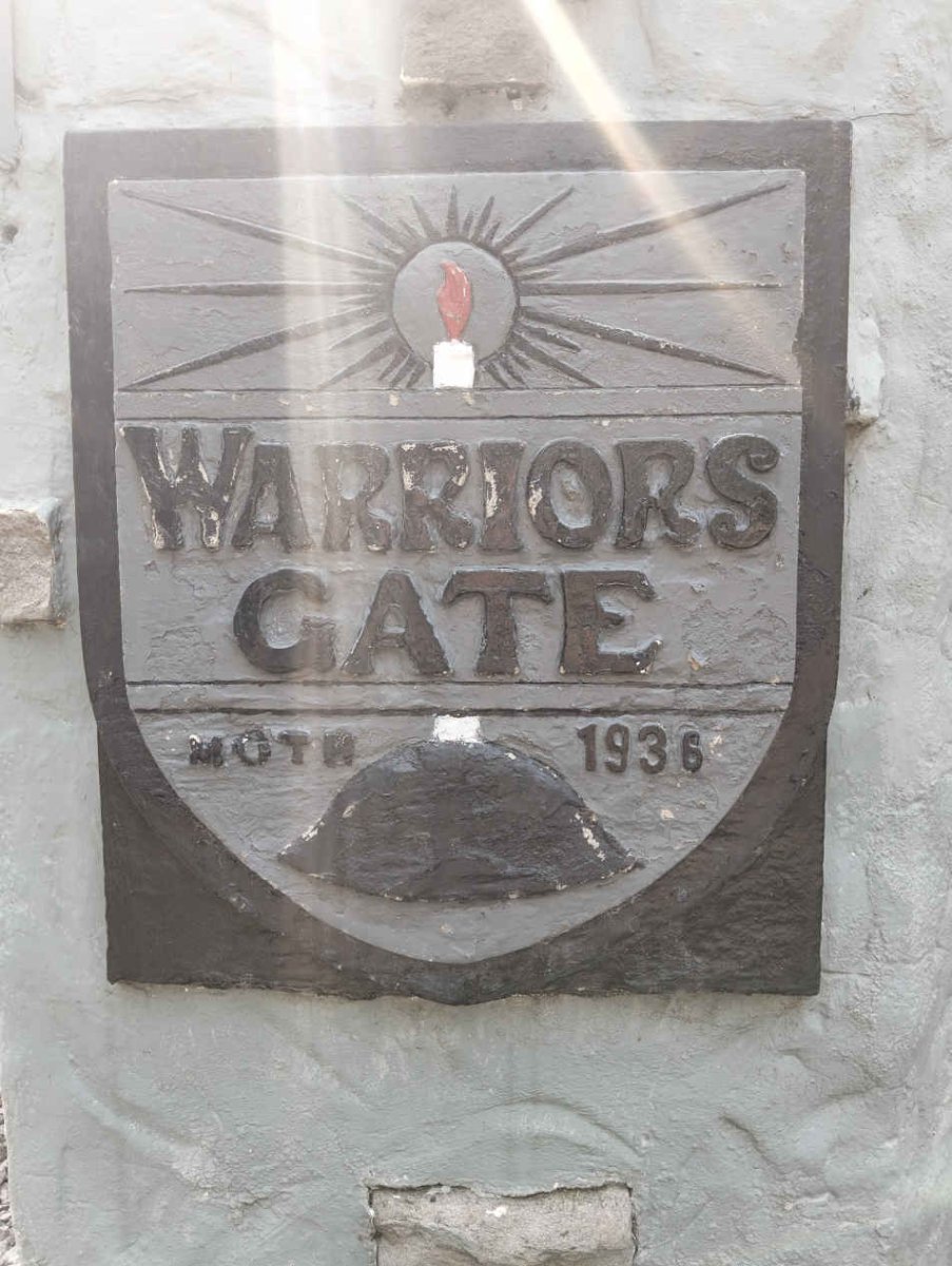 04. MEMORABLE ORDER OF TIN HATS WARRIORS, MUSEUM OF MILITARIA - WARRIORS GATE MOTH 1936