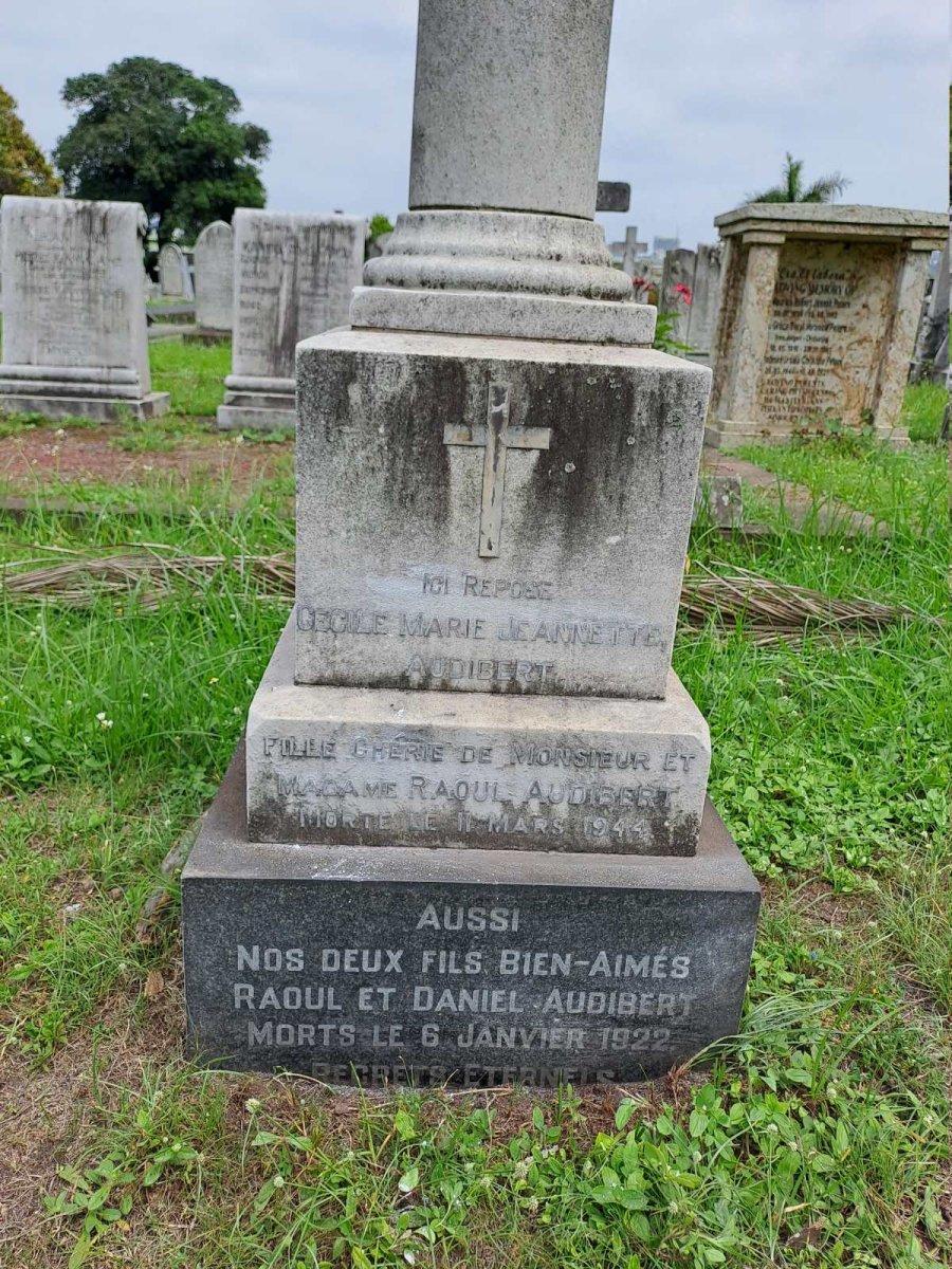 AUDIBERT Cecile Marie Jeannette -1944 :: AUDIBERT Raoul -1922 :: AUDIBERT Daniel -1922