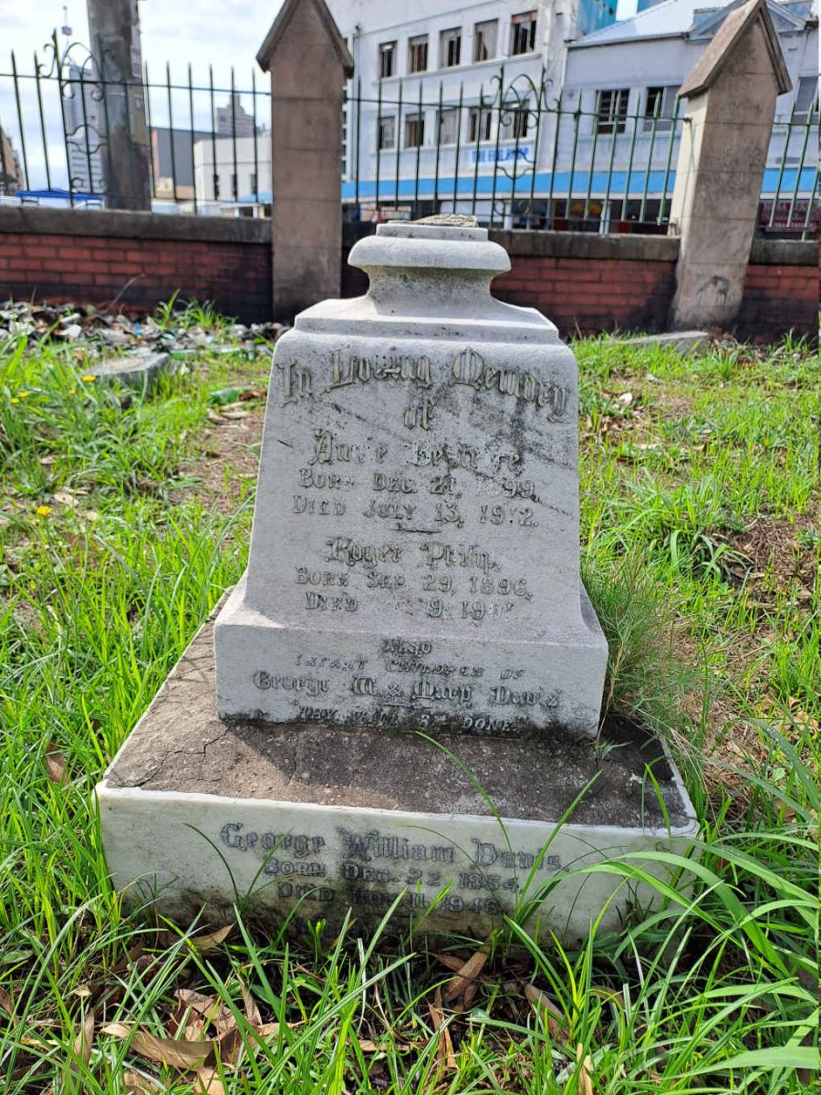 DAVIS Roger Philip 1896-1901 :: DAVIS Annie Beatrice 1899-1912