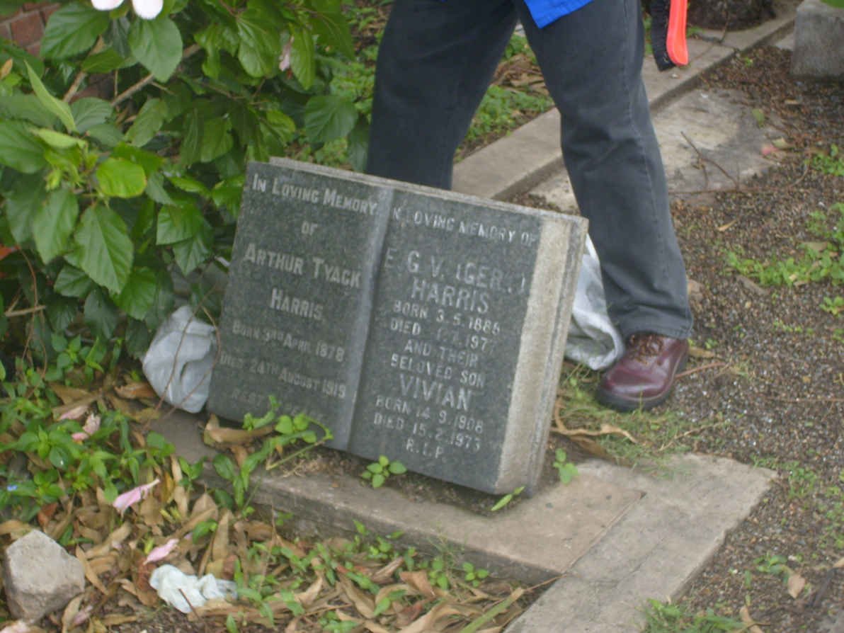 HARRIS Arthur Tyack 1878-1919 &amp; E.G.V. 1886-1977 :: HARRIS Vivian 1908-1973