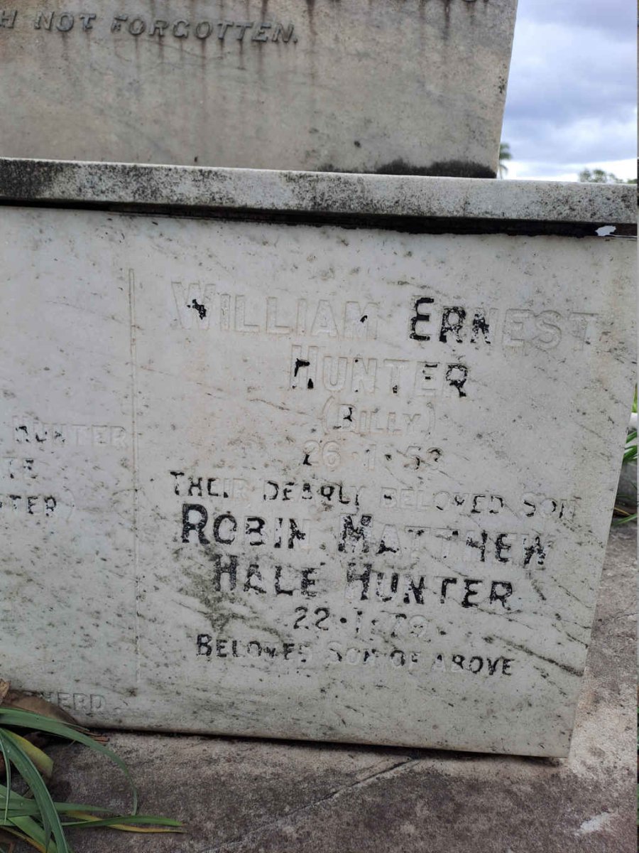 HUNTER William Ernest -1953 :: HUNTER Robin Matthew Hale -1979