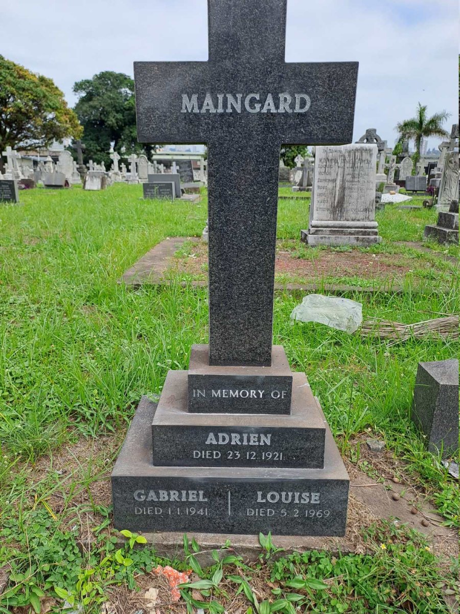 MAINGARD Adrien -1921 :: MAINGARD Gabriel -1941 :: MAINGARD Louise -1969