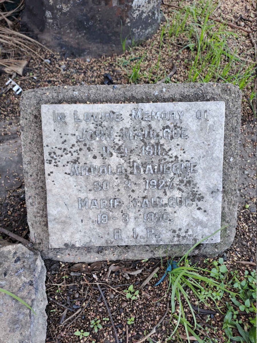 MAULGUE John -1911 :: MAULGUE Arnold -1927 :: MAULGUE Marie -1950