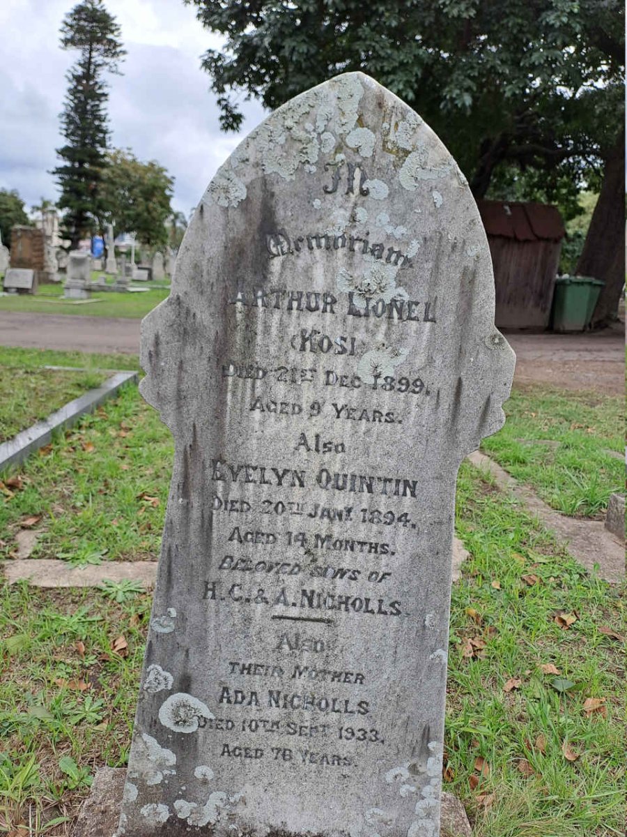 NICHOLLS Ada -1933 :: NICHOLLS Arthur Lionel -1899 :: NICHOLLS Evelyn Quintin -1894