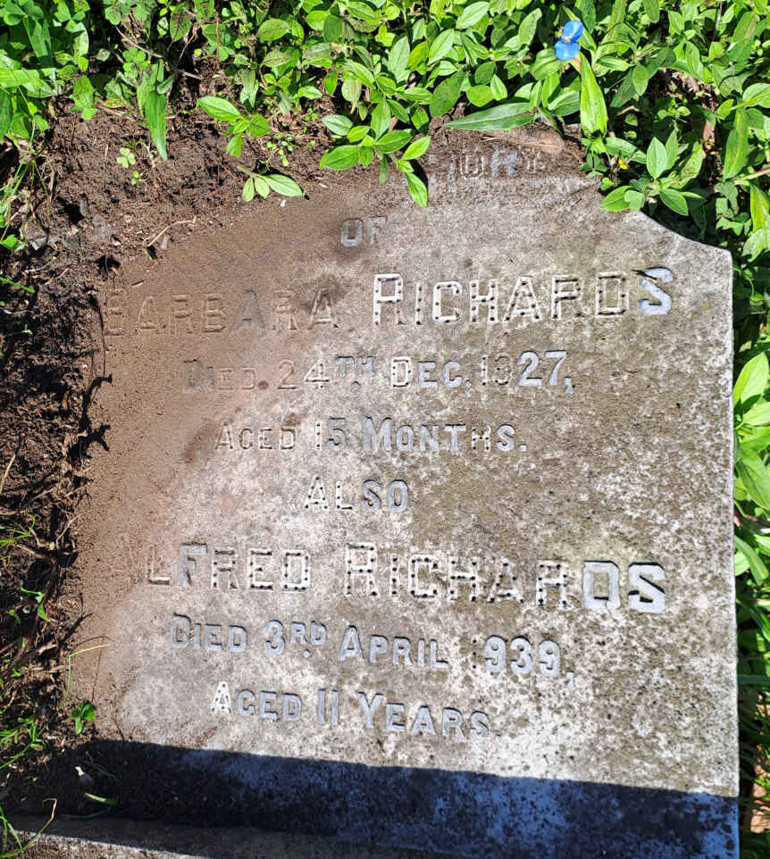 RICHARDS Barbara -1927 :: RICHARDS Alfred -1939