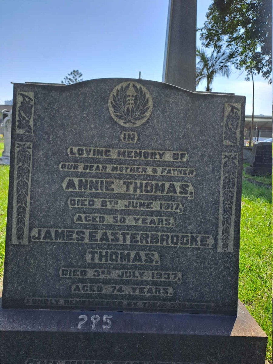 THOMAS James Easterbrooke -1937 & Annie -1917
