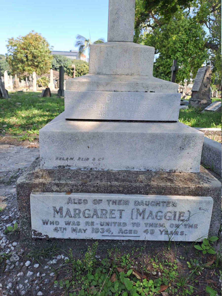 TEES Margaret -1934 :: ? Chrissie -1980
